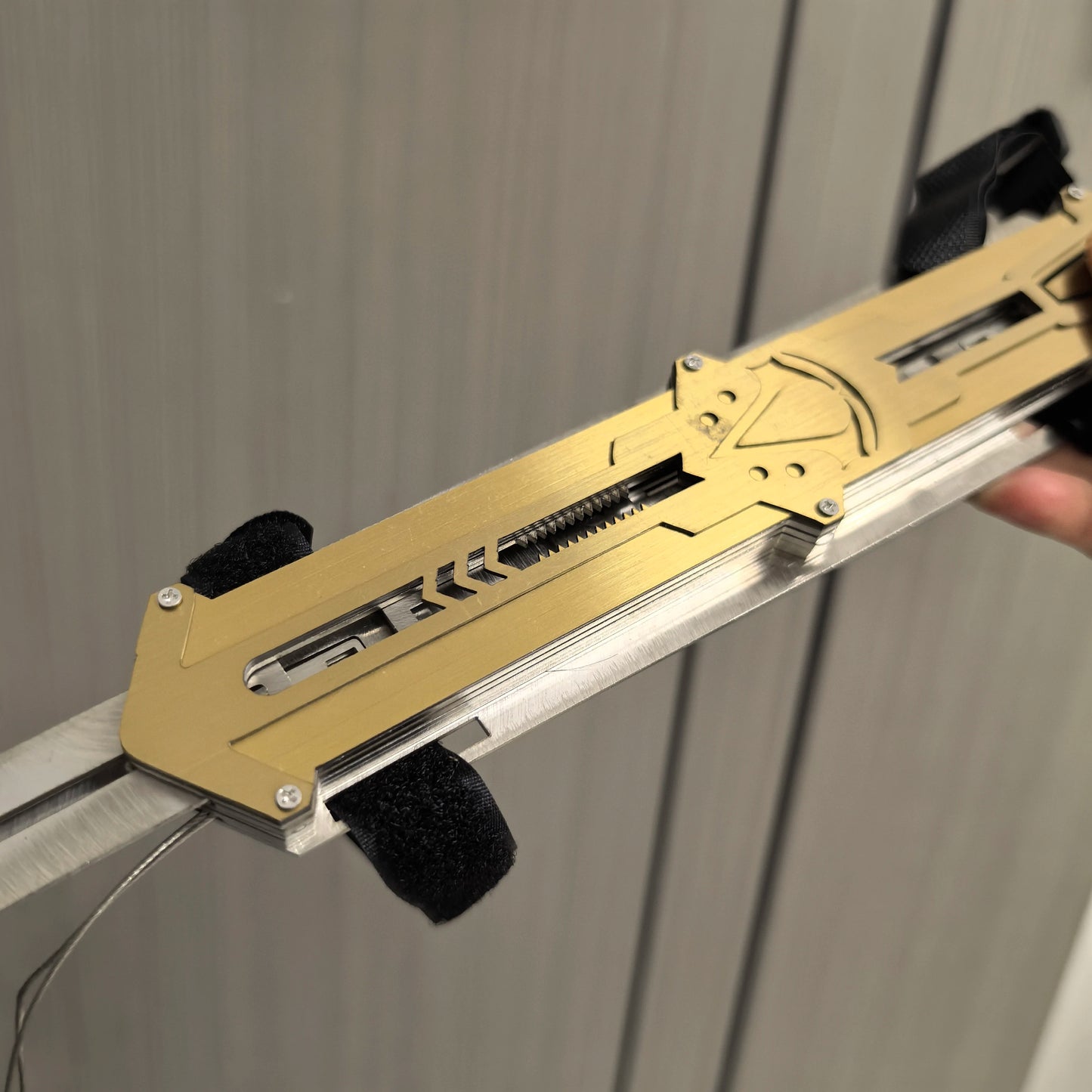🗡️Hidden Arm Blade Prop