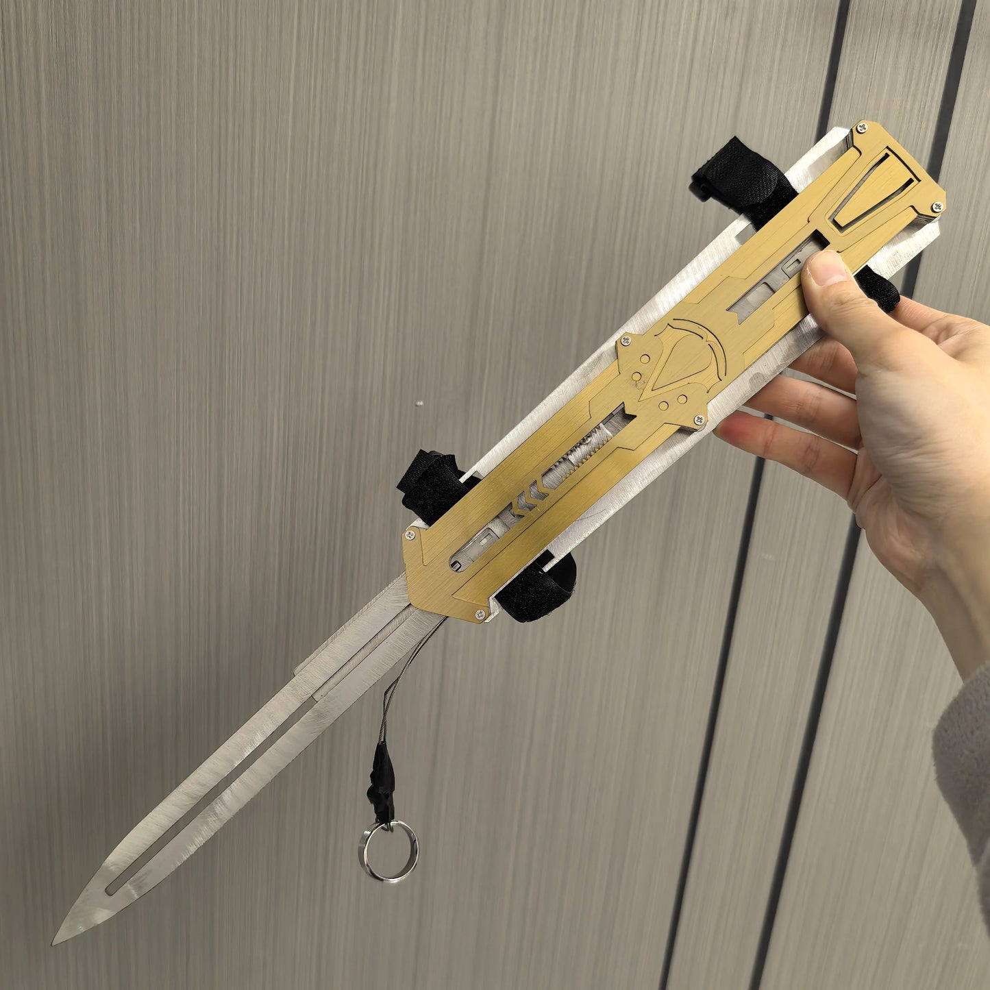 🗡️Hidden Arm Blade Prop