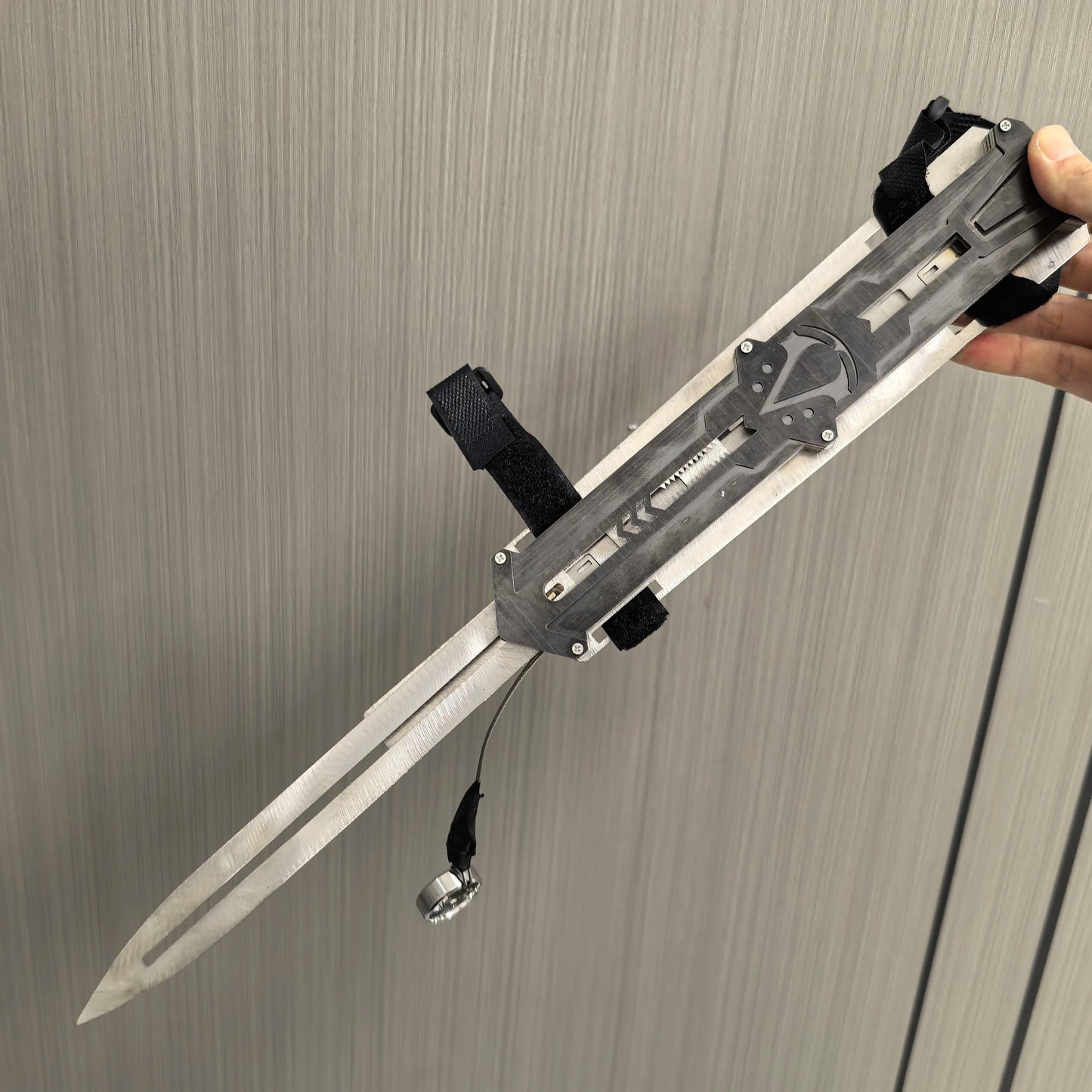 🗡️Hidden Arm Blade Prop